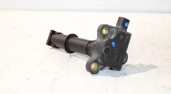 Mercedes-Benz Sprinter W906 Oil pressure sensor A0009050401