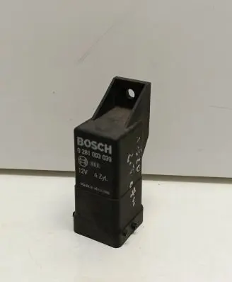 Iveco Daily 35 - 40.10 Glow plug pre-heat relay 0281003039