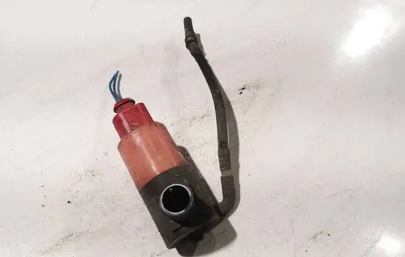 Toyota Yaris Windscreen/windshield washer pump 30358