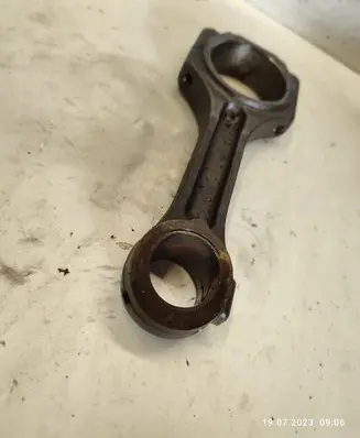 Hyundai Santa Fe Connecting rod/conrod 