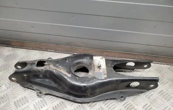 Mercedes-Benz E C207 W207 Rear upper control arm/wishbone A2043503008