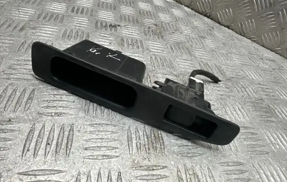 Nissan Qashqai Electric window control switch 25411