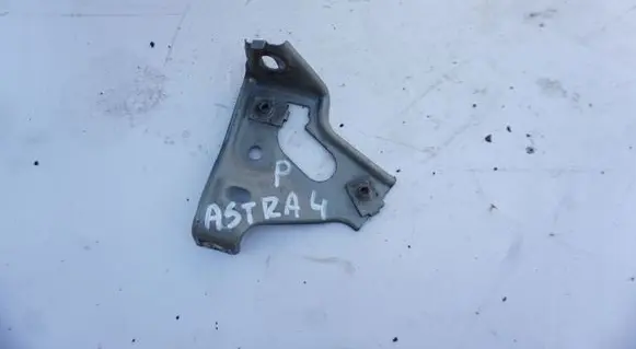 Opel Astra J Fender mounting bracket