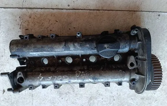 Volkswagen Golf IV Rocker cam cover 