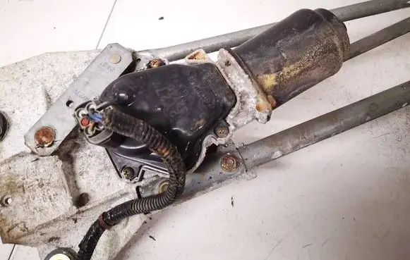 Nissan X-Trail T30 Wiper motor wm71 wm-71