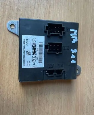 Mercedes-Benz E W211 Comfort/convenience module 2115452132 007112A420372300092