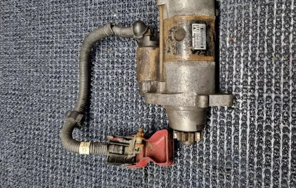 Nissan X-Trail T30 Starter motor 233008H801 M008T71471