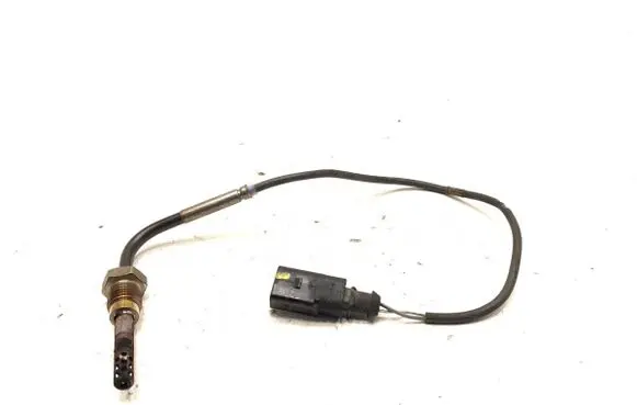 Audi A5 8T 8F Exhaust gas temperature sensor 059906088A