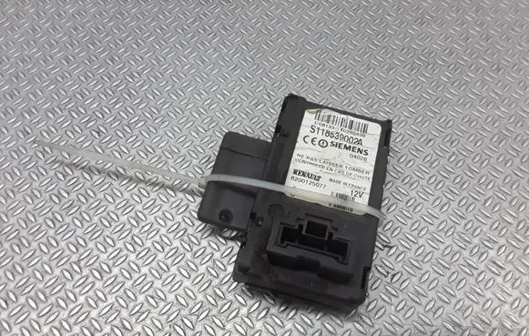Renault Scenic II - Grand scenic II Ignition key card reader 8200125077