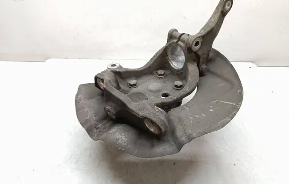 BMW 5 E60 E61 Front wheel hub spindle knuckle 6760953
