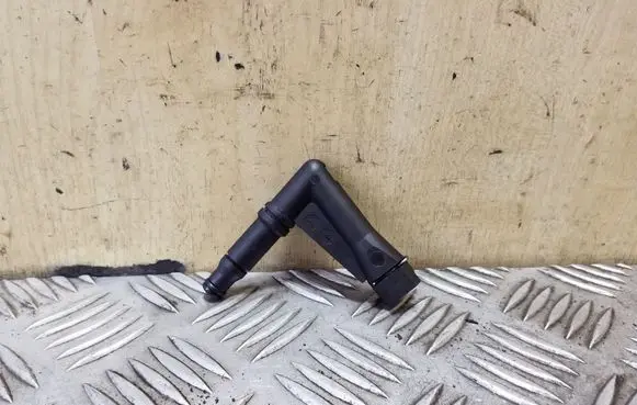 Volkswagen Tiguan Clutch pipe/line 