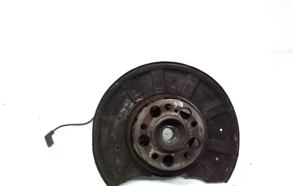 Mercedes-Benz CLS C218 X218 Rear wheel hub spindle/knuckle 