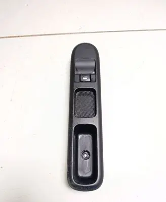 Peugeot 5008 Electric window control switch 96650618ZD