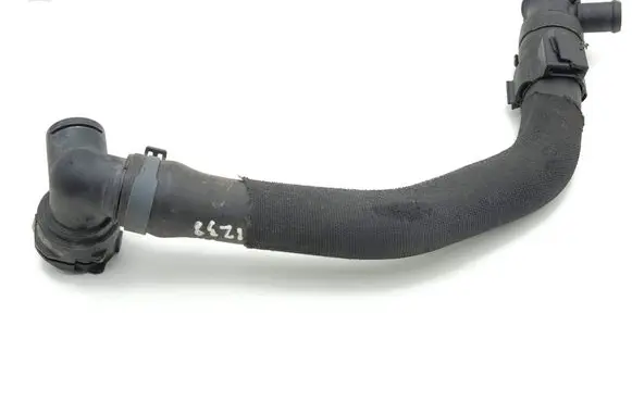 Volkswagen Golf VIII Engine coolant pipe/hose