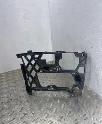 Volkswagen Golf VII Front bumper mounting bracket 5G0807724D