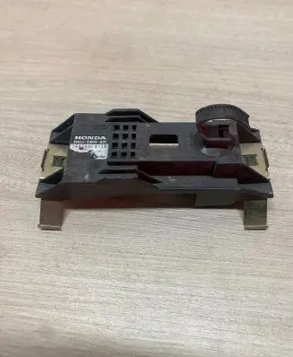 Honda CR-V Front parking sensor holder (PDC) 1882970120 39692swwg02
