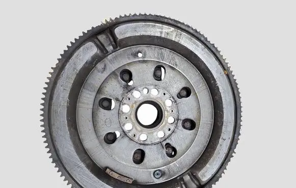 BMW 3 F30 F35 F31 Dual mass flywheel 8201004711