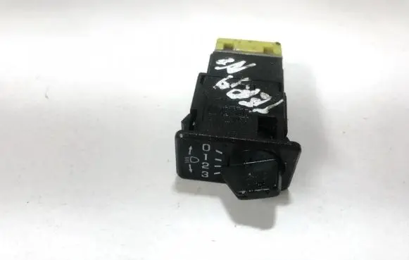 Nissan Terrano Headlight level height control switch