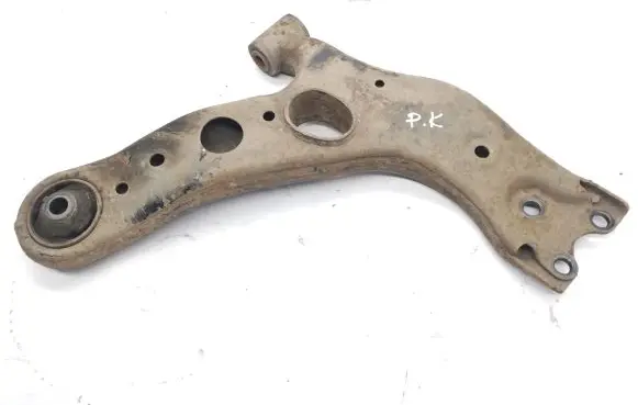 Toyota RAV 4 (XA30) Front lower control arm/wishbone