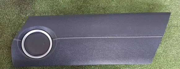 Toyota Auris E180 Dash center air vent grill 5547002130