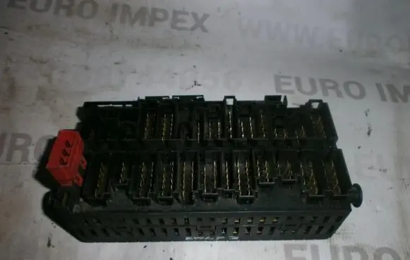 Volkswagen Golf III Fuse box set