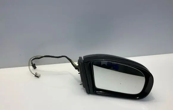 Mercedes-Benz C W203 Front door electric wing mirror