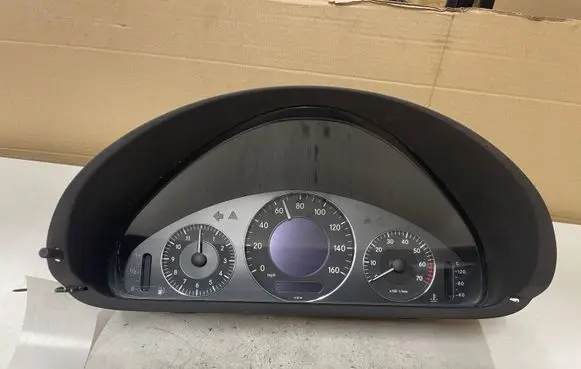 Mercedes-Benz CLK A209 C209 Speedometer (instrument cluster) A2095400211 110080140003 88311332