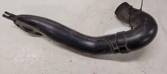 Peugeot Partner Air intake hose/pipe 9643856980