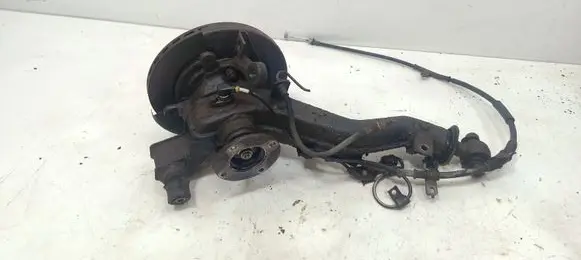 Mitsubishi 3000 GT Rear wheel bearing hub 