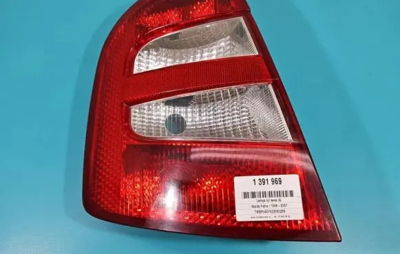 Skoda Fabia Mk1 (6Y) Rear/tail lights 6Y6945095D IMPRK1391969