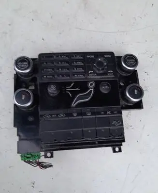 Volvo XC70 Climate control unit 30782905 M3031200029 10W04E01