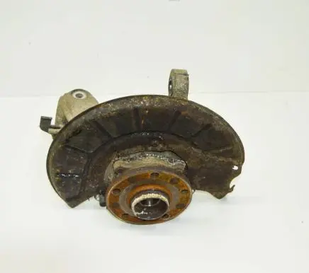 Volkswagen PASSAT B7 Front wheel hub