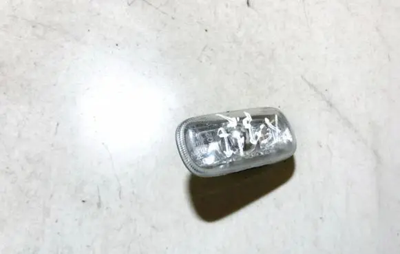Audi A4 S4 B6 8E 8H Front fender indicator light 8e0949127