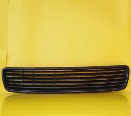 Audi A4 S4 B5 8D Front bumper lower grill 8D06530E