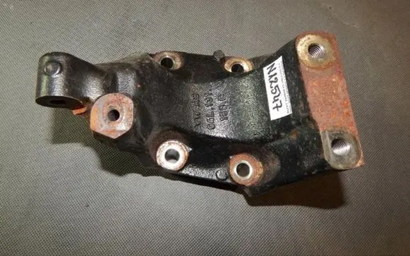 Audi A6 S6 C7 4G Engine mounting bracket 04L131159C