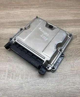 Citroen C5 Engine control unit/module ECU 9638795280 0281010371