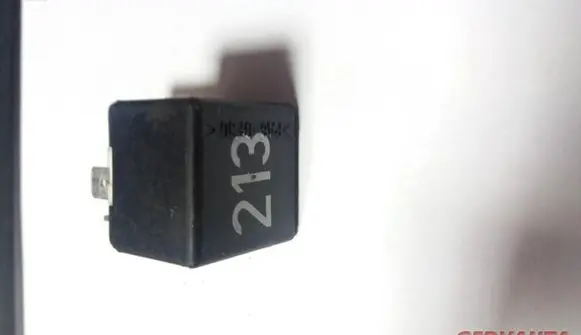 Audi A6 S6 C5 4B Other relay 443951253J