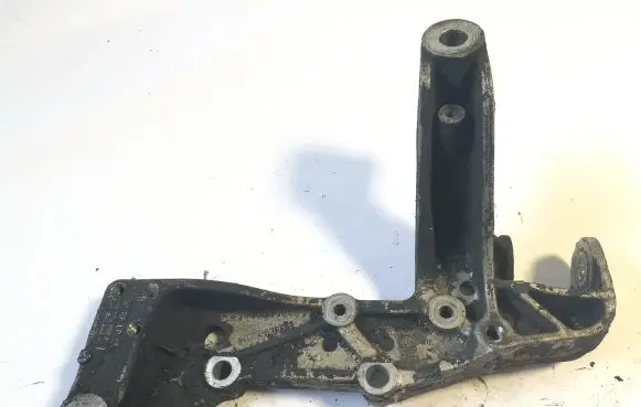 Front lower control arm/wishbone