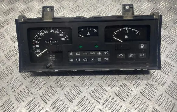 Renault Clio II Front passenger seat rail trim 19327193 09041560010 19327106