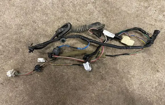 Subaru B9 Tribeca Tailgate/trunk wiring harness 00008774