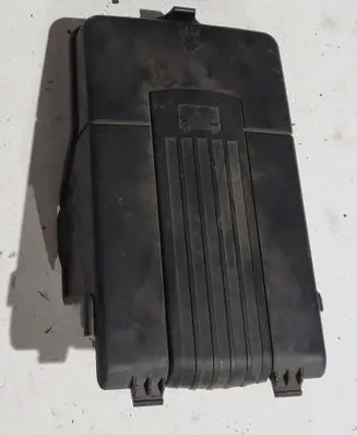 Skoda Superb B6 (3T) Battery box tray cover/lid 3C0915443A