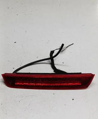 Third/center stoplight
