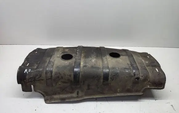 Mercedes-Benz G W460 Fuel tank bottom protection