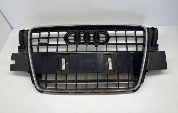 Audi A5 8T 8F Front bumper upper radiator grill 8T0853651B