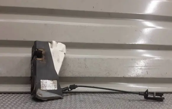 Volkswagen Sharan Front door lock 7M3837012A