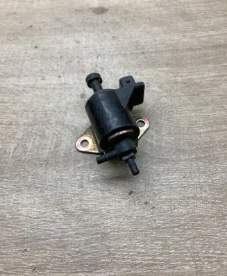 Renault Laguna I Turbo solenoid valve 7700857062