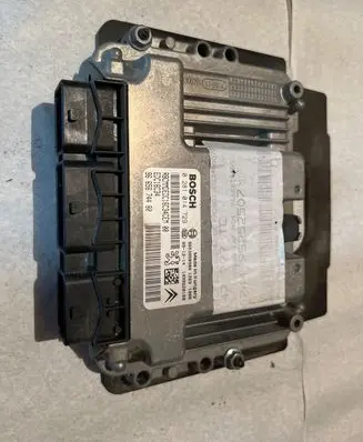 Peugeot 3008 I Engine control unit/module 9653958980 965674480