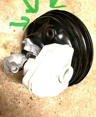 Porsche Cayenne (92A) Brake booster 7P5612101B 7P0611303a