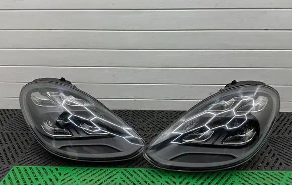 Porsche Panamera (971) Headlight/headlamp 971941039L 1971004