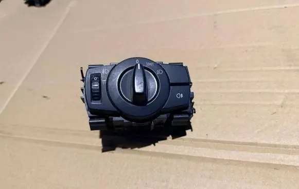 BMW 1 E81 E87 Light switch 6932795